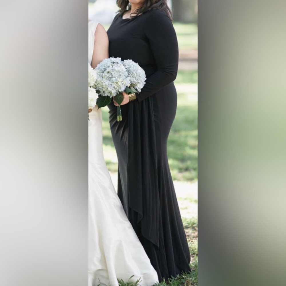 Vince Camuto Long Sleeve Ruched Gown in Black